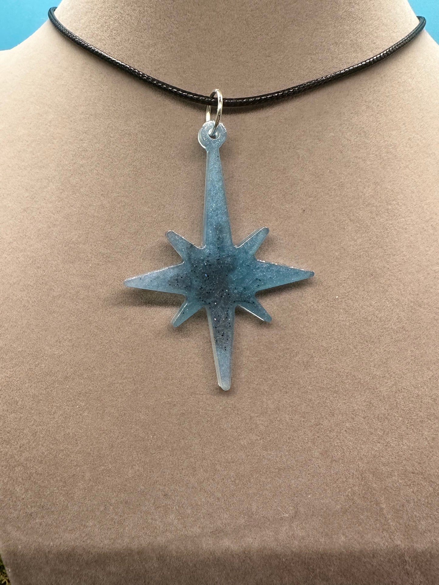 Eight Point Shooting Star Necklace